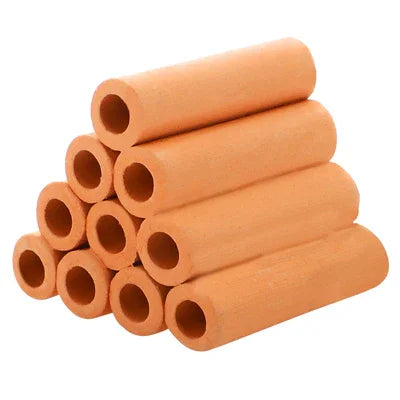 Tubes en céramique empilés pour filtration d’aquarium récifal ou eau douce