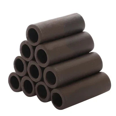 Tubes en céramique empilés pour filtration aquarium récifal ou eau douce
