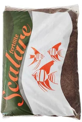 Sachet de substrat Scalare fertilite pour aquarium, illustration de poissons rouges sur l'emballage