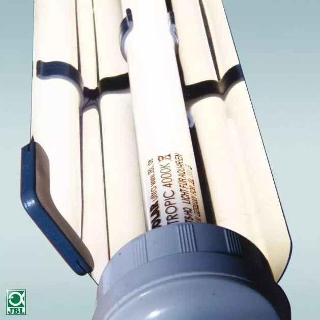 JBL Solar Reflect 100 réflecteur en M pour tubes fluorescents T8 38W et T5 54W de 104,7cm