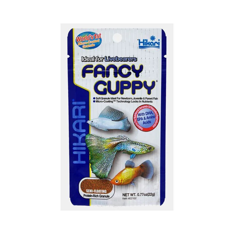Sachet de nourriture granulés flottants pour guppys d'aquarium, 22g, illustré avec poissons colorés.