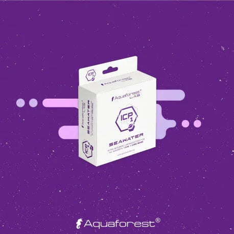 Boîte de test ICP pour analyse eau de mer, fond violet, accessoire aquarium récifal.